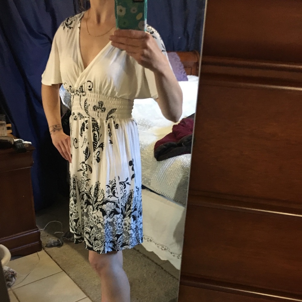 Dress - Picture 11 of 13
